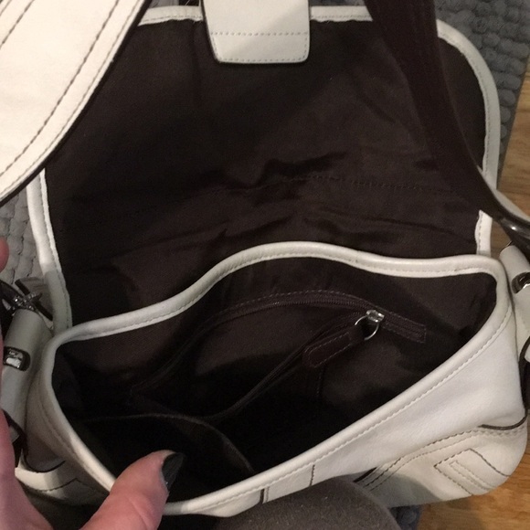 Coach purse - Picture 2 of 4